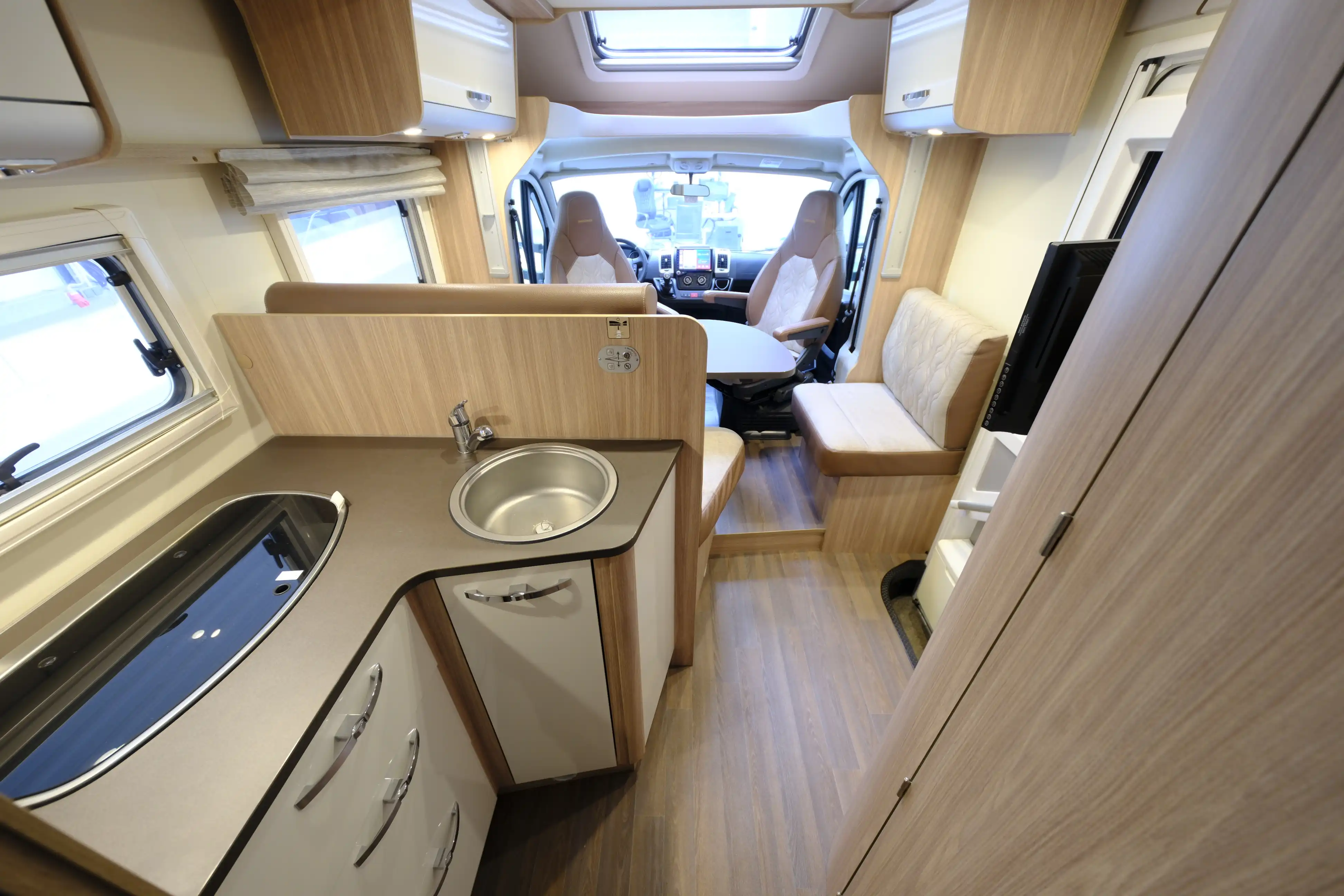BUERSTNER Ixeo IT 726 G - Ansicht 6